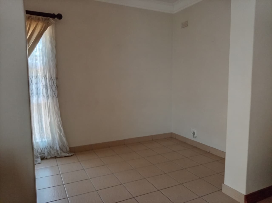 4 Bedroom Property for Sale in Caribbean Beach Club North West